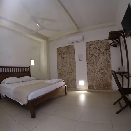 Casa Ebano 967 Hotel 3*
