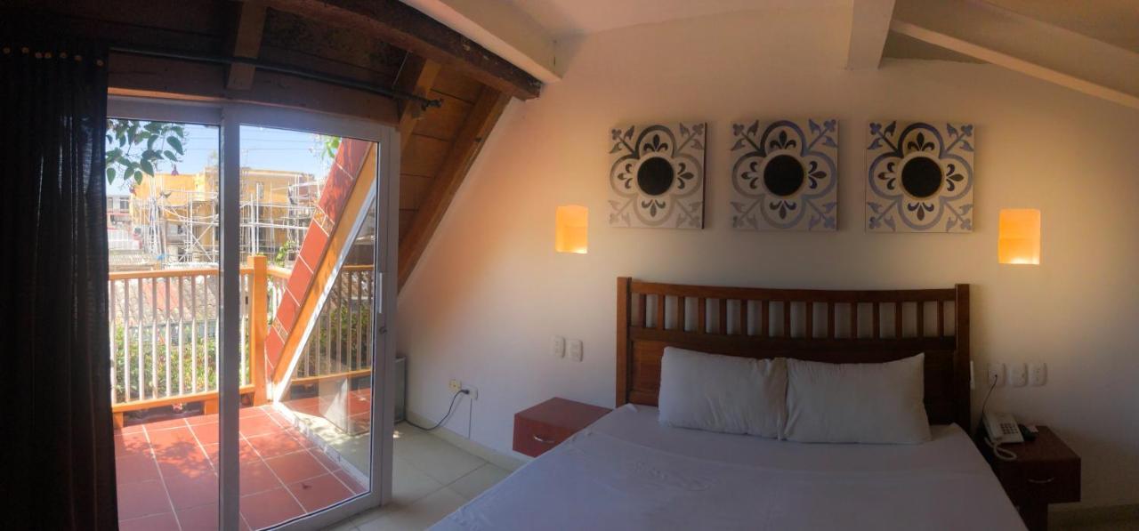 Casa Ebano 967 Hotel 3*